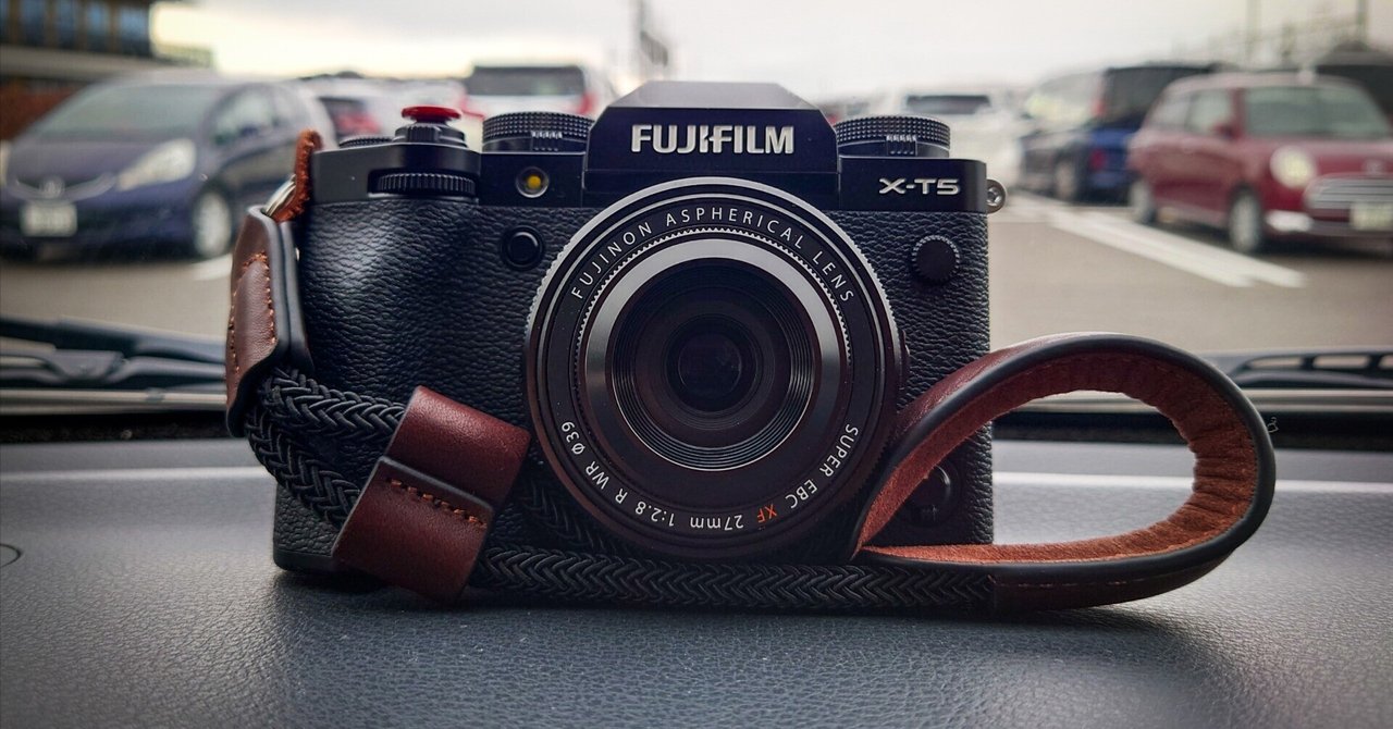 FUJIFILM X-T5 と XF27mmF2.8 R WR｜あお