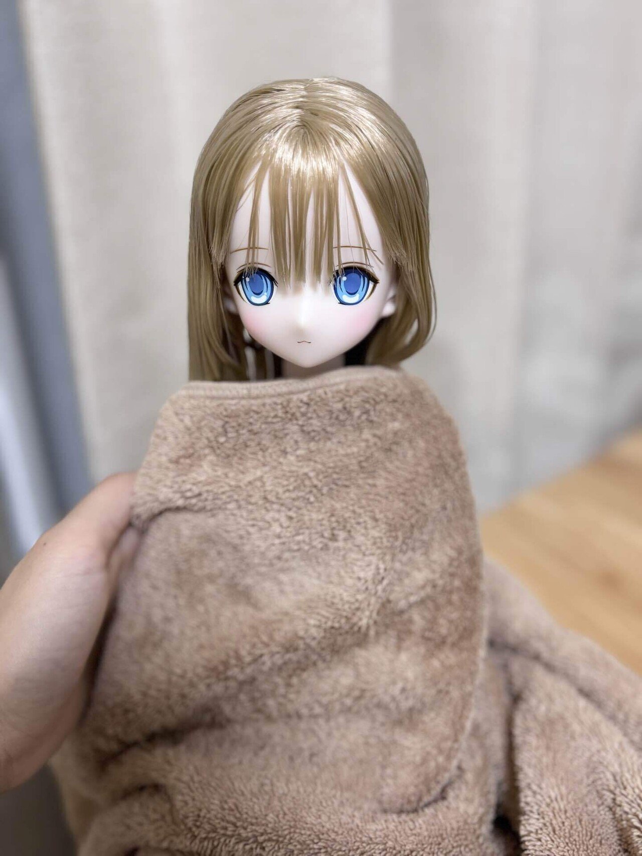 ドールの髪を洗ってみた｜羽根ペンギン