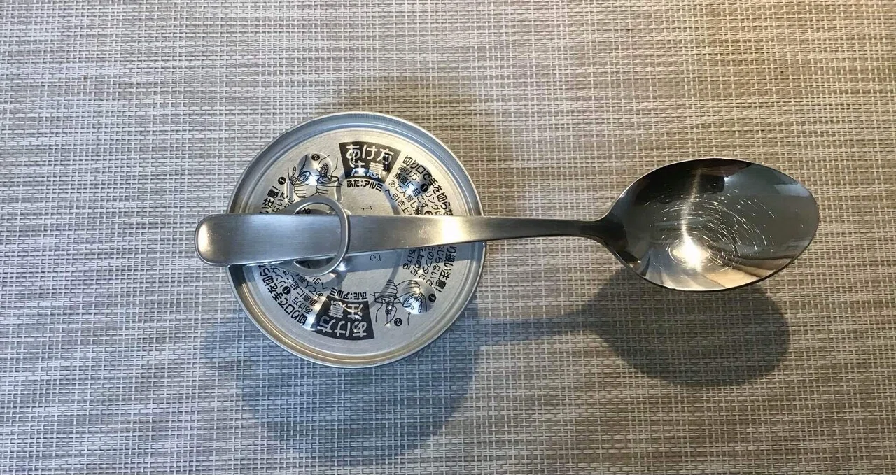 指が痛くならない！」缶詰を開ける裏ワザ｜タイム缶詰