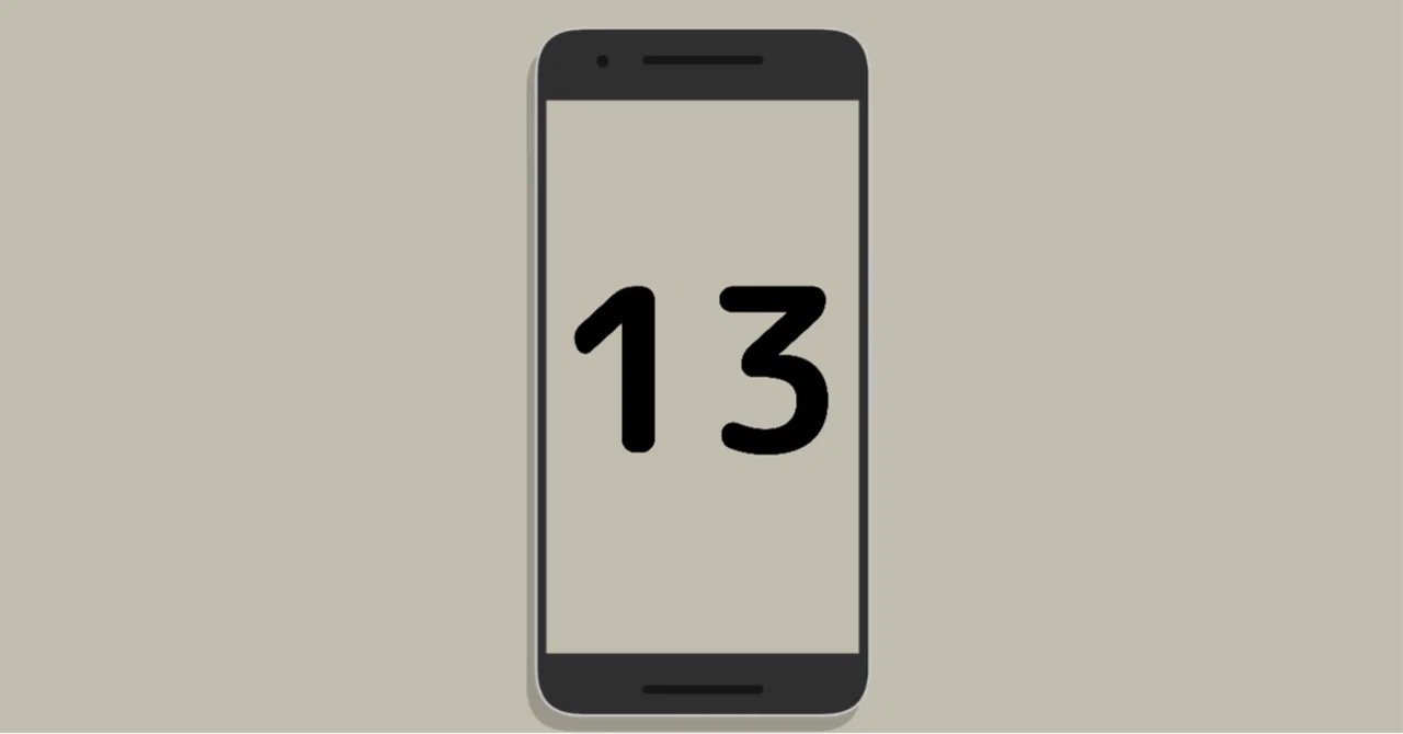 E*i様 iPhone13 128GB 非正規店バッテリー交換 今さっきiPhone13のバッテリーを非正規店舗で初めて交換した話する