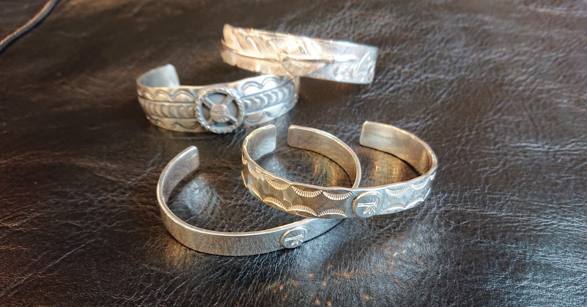 シルバー インゴット バングル 1eaf3047926a6015eab27e7cae128d