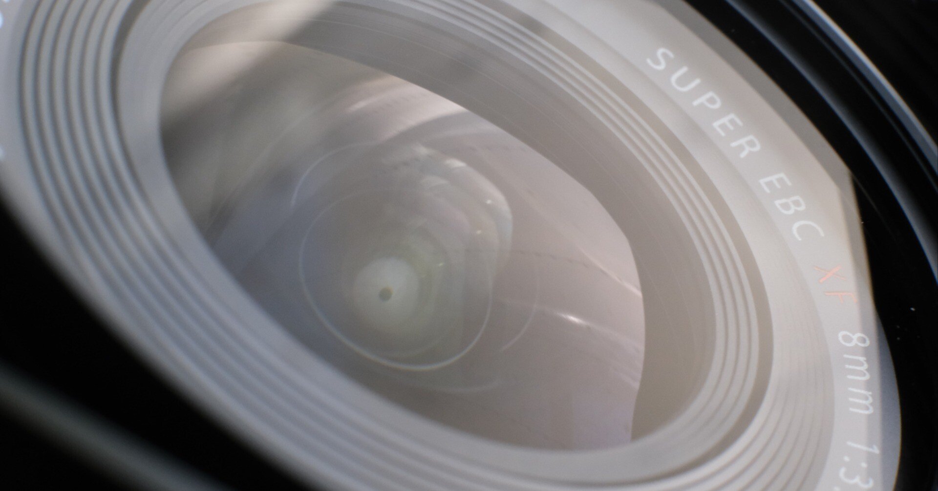 ミラーレス3本目のレンズに超広角｜堀さと