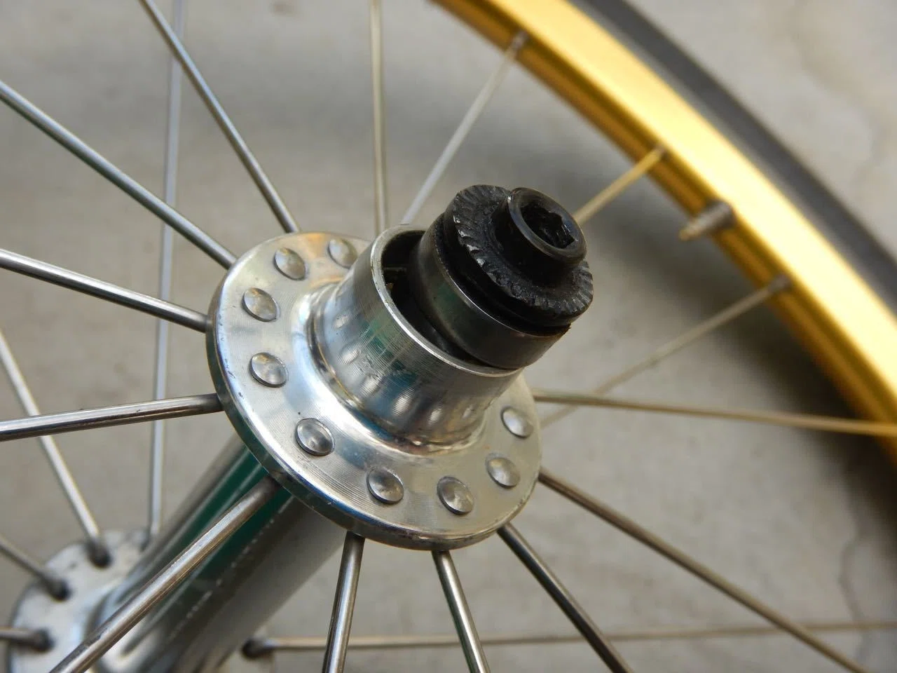 KHS（自転車）タイヤ交換 備忘録｜フランキー