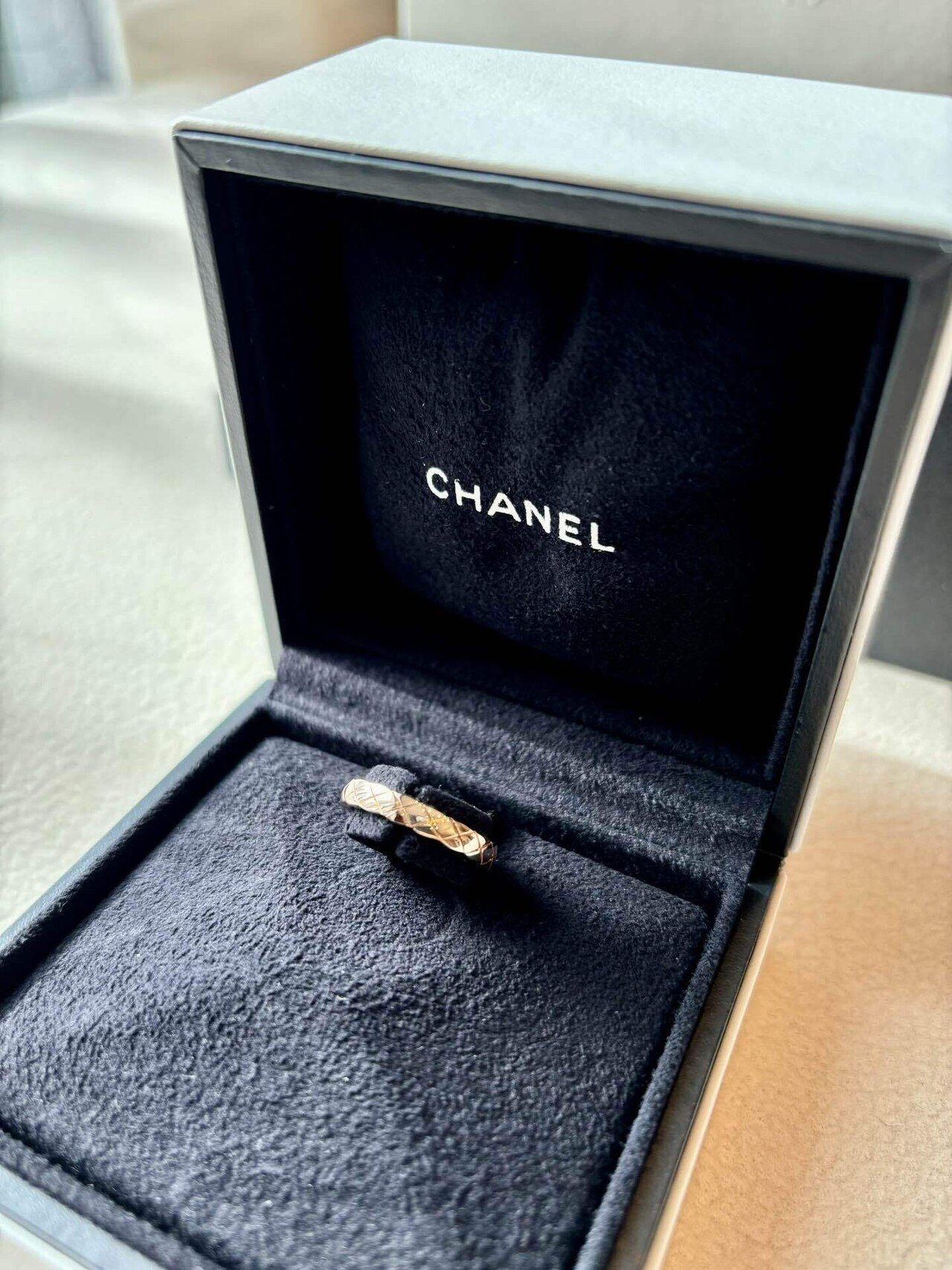 指先にも存在感を♡CHANEL リング すぐ届く！シンプルで可愛い♡】シャネル 指輪 ゴールド (CHANEL