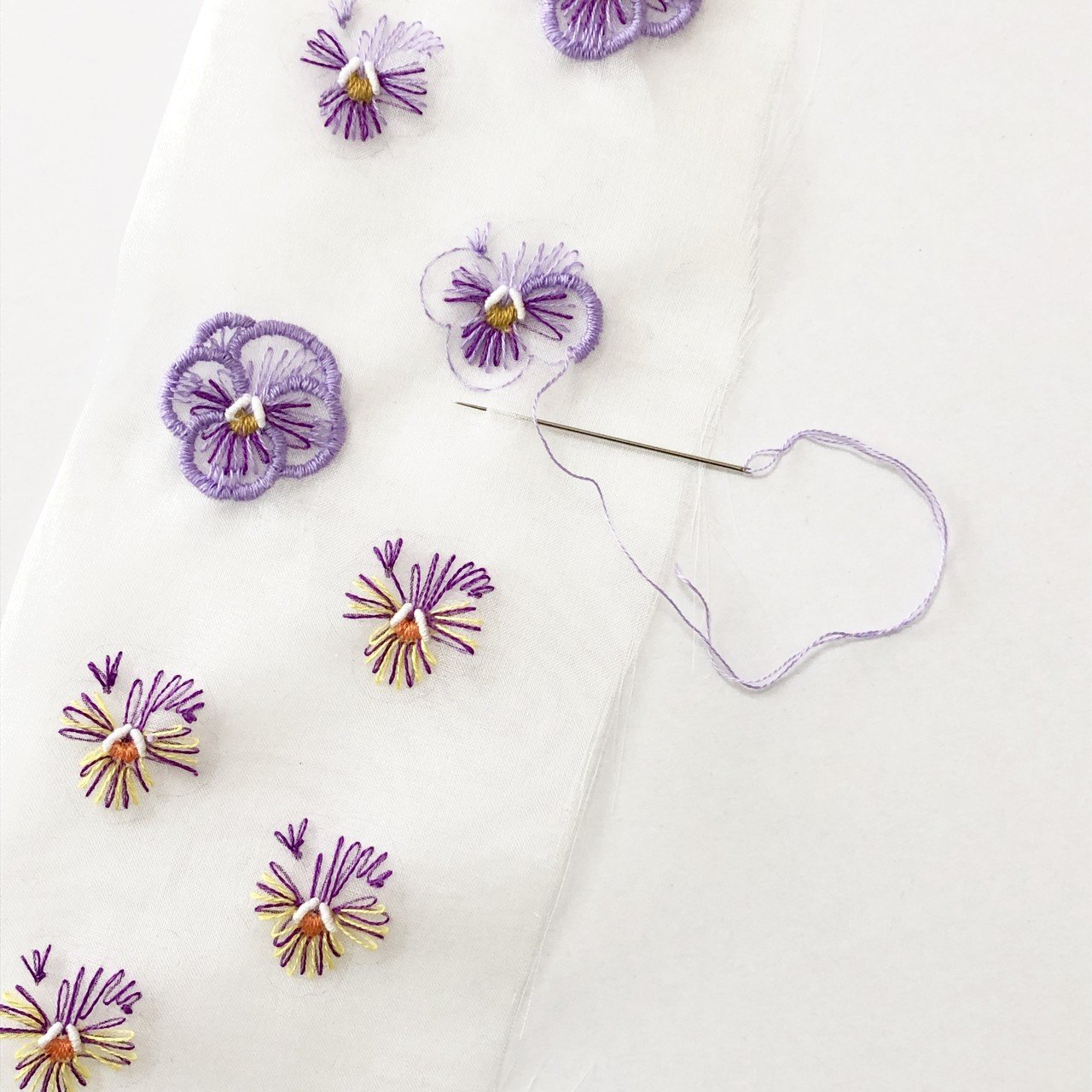 オーガンジー刺繍レッスン Ace Embroidery Note