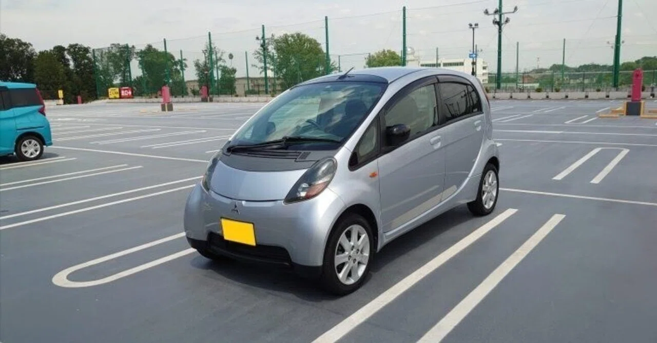 25万円で購入した三菱アイ｜LIVELA（LEGLUS TECHNOLOGY）