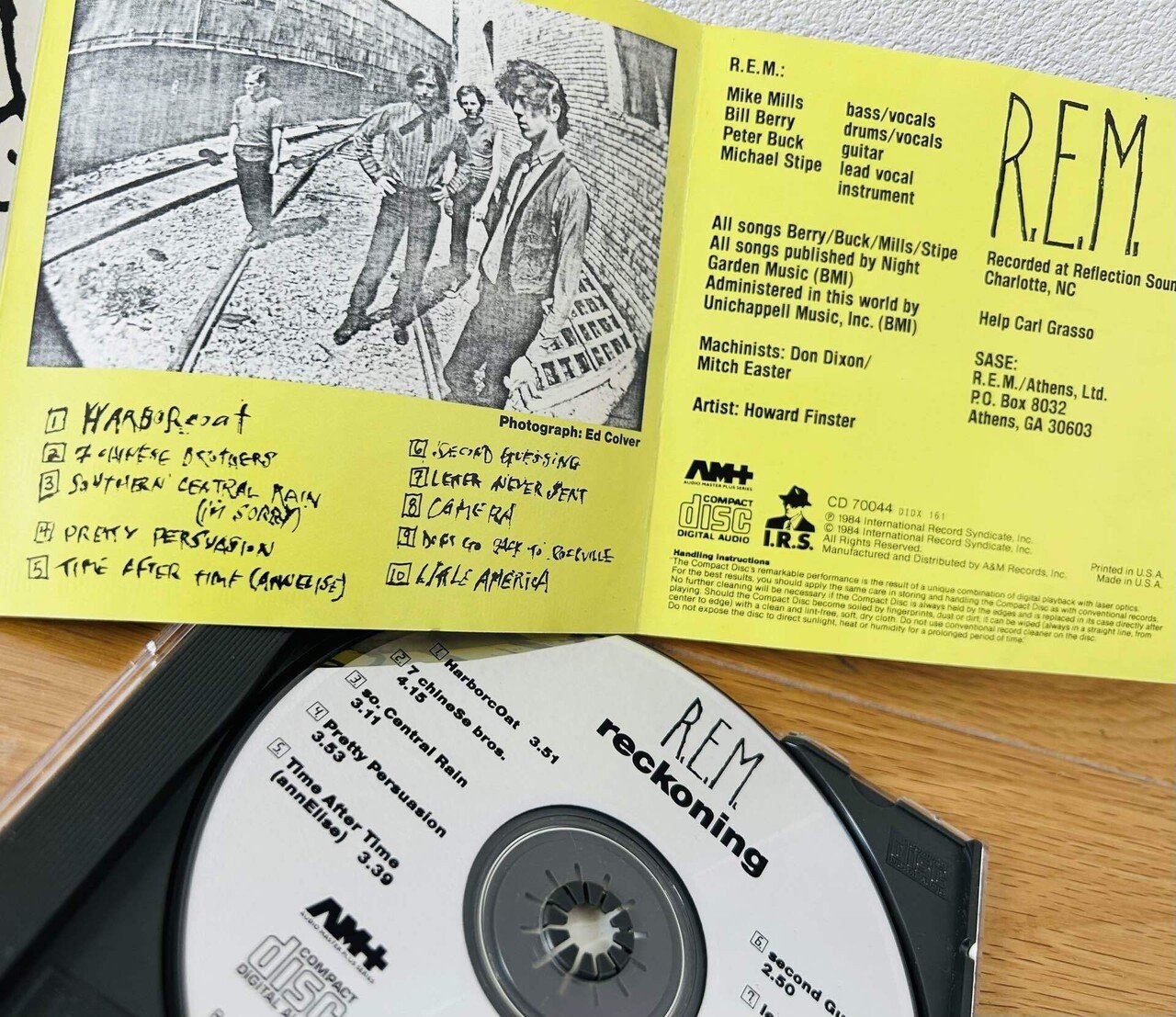R.E.M.の全アルバムをフィジカルで聴く｜dig ニキ