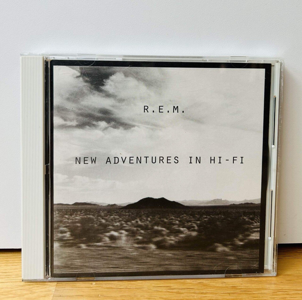 R.E.M.の全アルバムをフィジカルで聴く｜dig ニキ