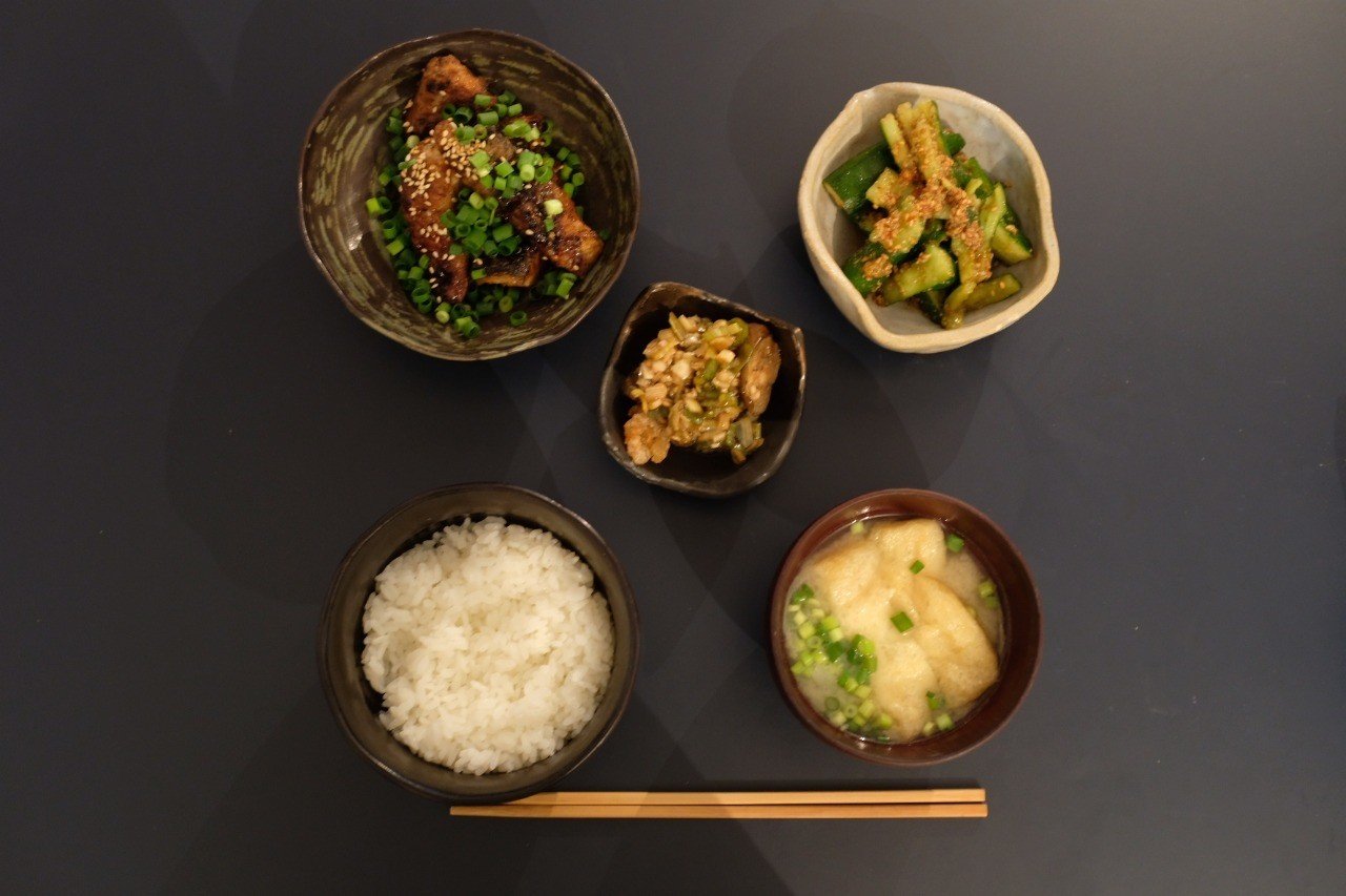 八ツ橋程度の食欲でワカコ酒を観る パオン Note 八ツ橋程度の食欲でワカコ酒を観る パオン Note