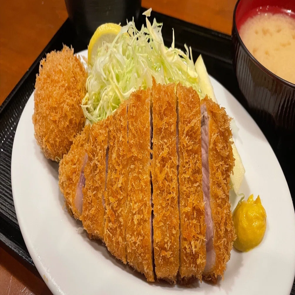 縁起の良さそうな町で美味過ぎるとんかつに出会った【とんかつ いそ