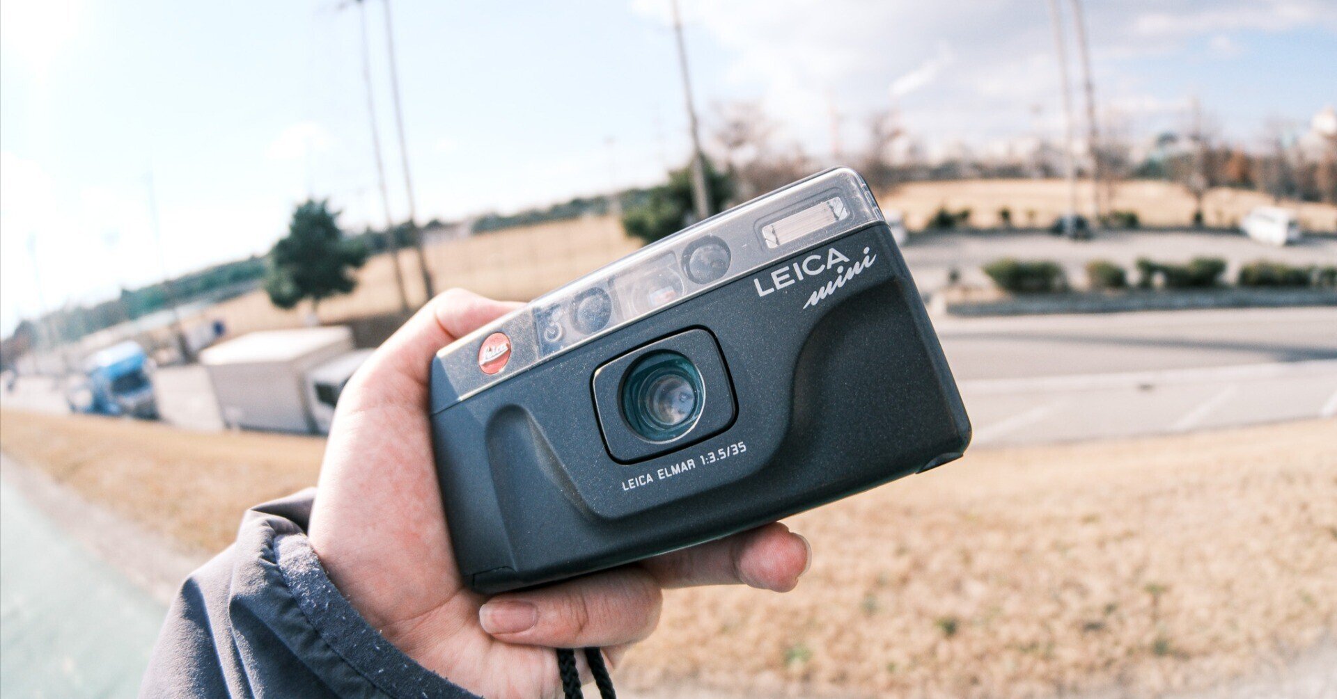 フィルムカメラ Leica mini ライカミニ】LEICA mini 外観レビュー | 収差Love