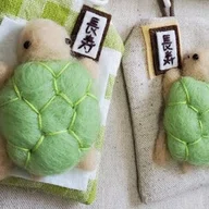 ガッツポーズの野球ボールくんお守り」の作り方｜コットンクラフト