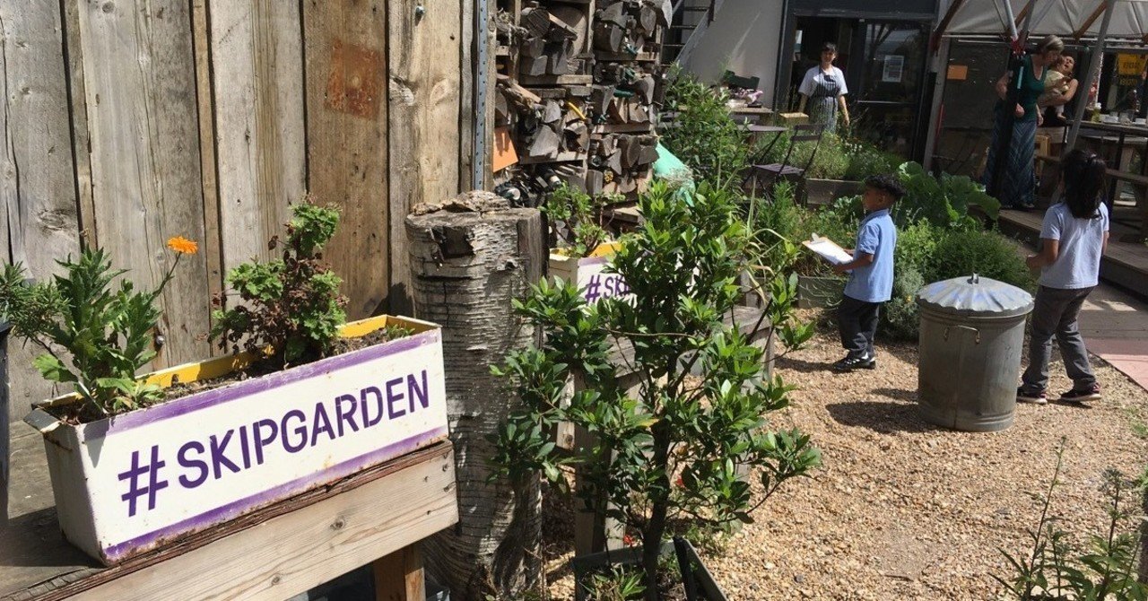 ロンドンの建設現場をガーデンに 都会のオアシス Skip Garden Shock Tuck By Riho Matsumaru Note