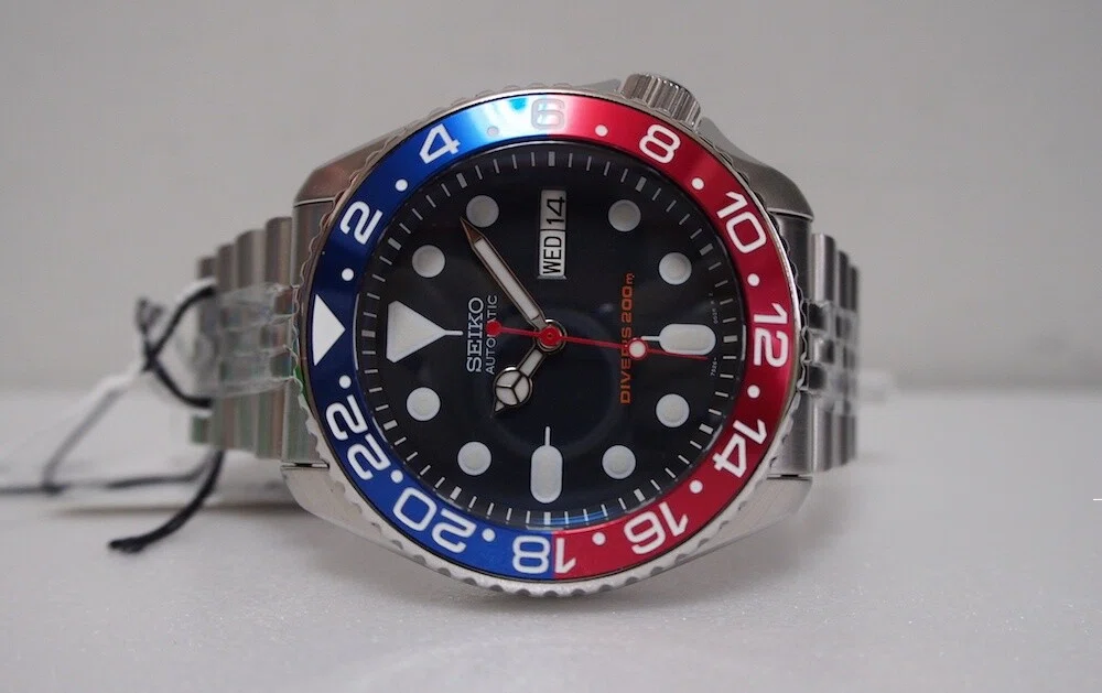 ブラックボーイの愛称で親しまれているセイコーSKX007をカスタムした