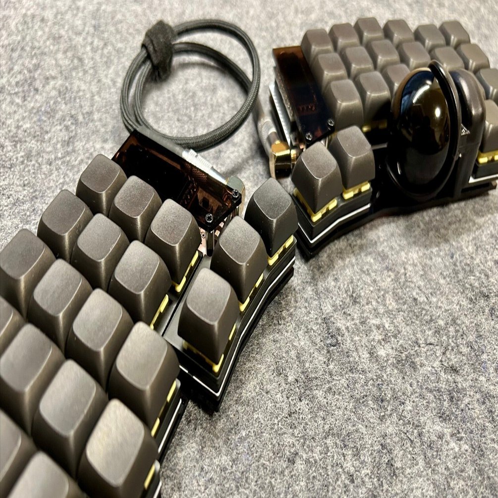 真っ黒なKeyballをつくりたい② -着色・組み立て-｜あじすけ