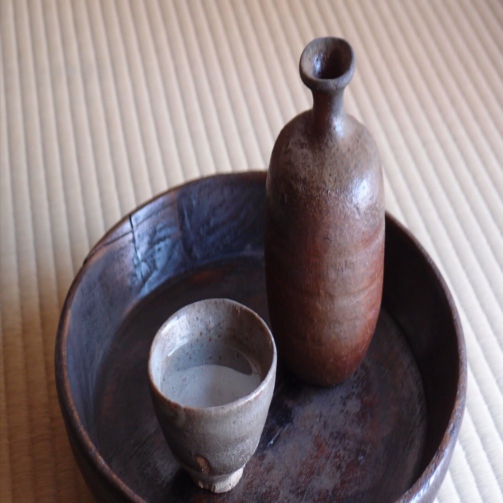 冬の酒器−古備前の徳利｜Crossing Lines