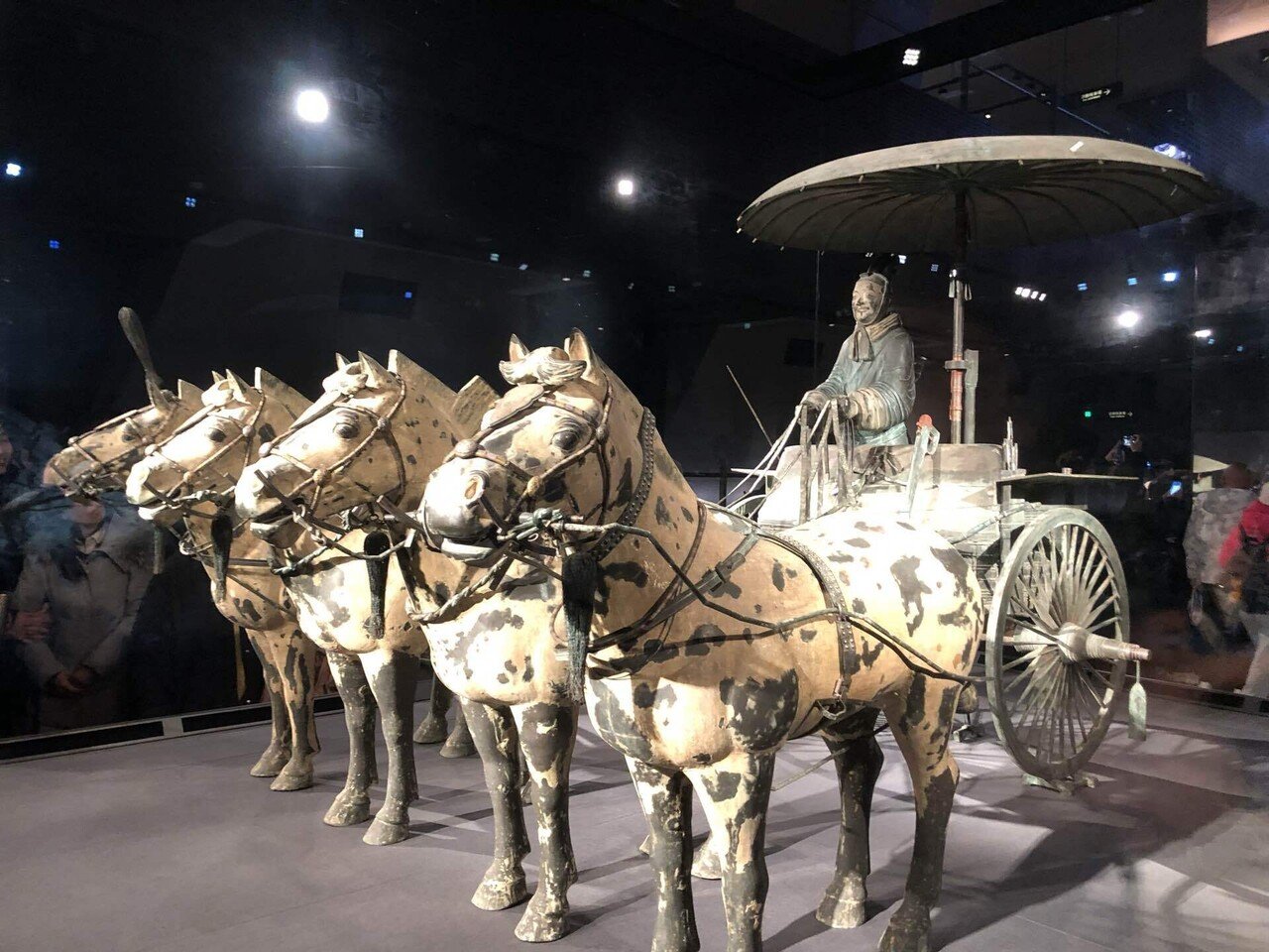 ♥中国　発掘　傭　馬　人物　注水　頭欠損　骨董品 始皇帝の兵馬俑で発見された「2200年前の指紋」最新分析が明かす