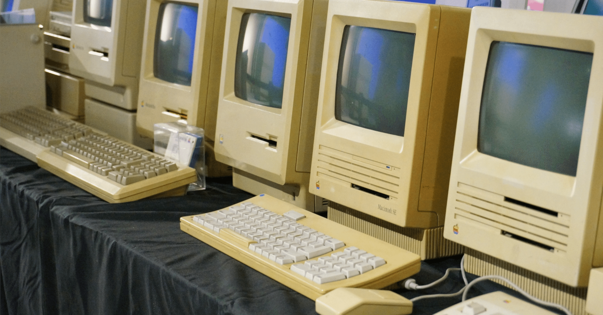 Macデスクトップ Apple Macintosh SE Macとともに（祝Macintosh 40年!）｜柏木一馬
