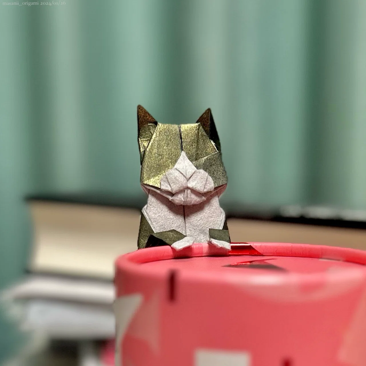 マニア垂涎！折り紙にゃんこ＋専用グラスが破壊力抜群／Tatsumi's CAT