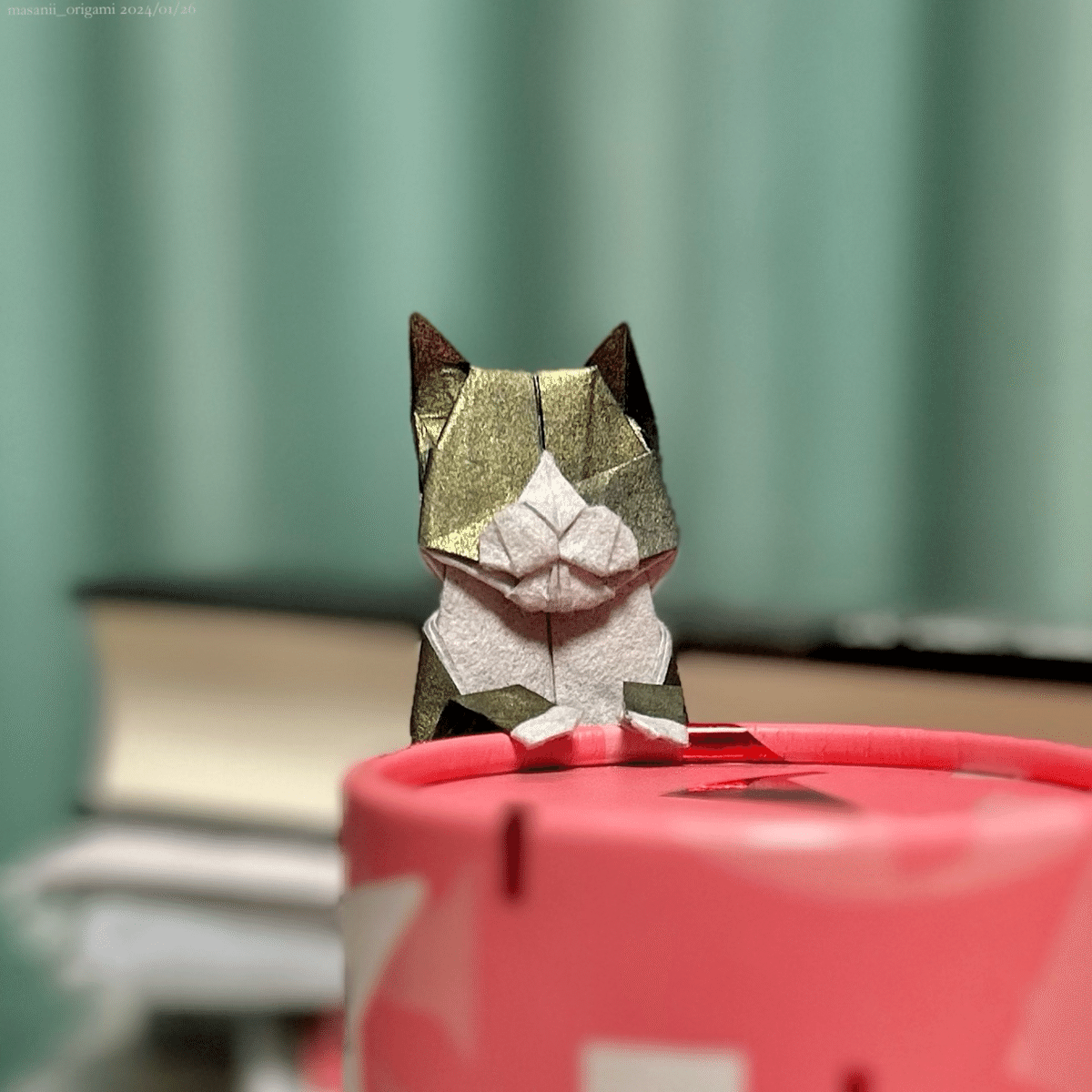 マニア垂涎！折り紙にゃんこ＋専用グラスが破壊力抜群