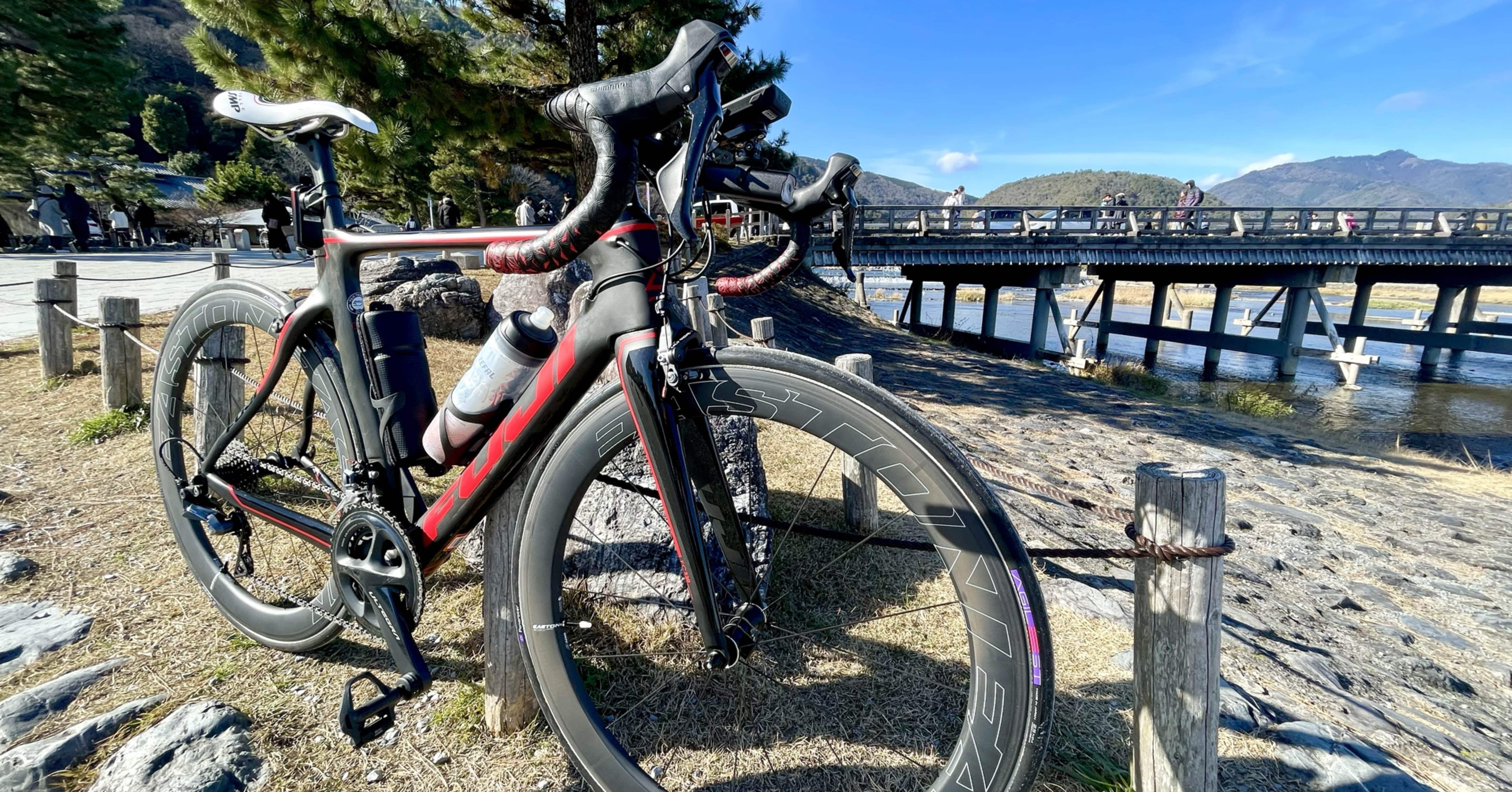 スペシャライズド ルーベ　イーストンEA90-AERO付き EASTON EA90 SLX TUBELESS ROADBIKE WHEEL イーストン ロードバイク