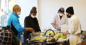 能登地震寄付　フランスの料理人　17世紀の料理書　中型本 能登地震寄付 フランスの料理人 17世紀の料理書 中型本