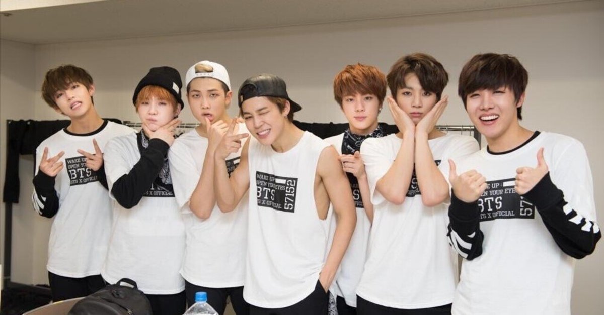 BTS 2015年ライブ　プログラムブック 防弾少年団 1st JAPAN TOUR 2015「WAKE UP：OPEN YOUR EYES」Blu