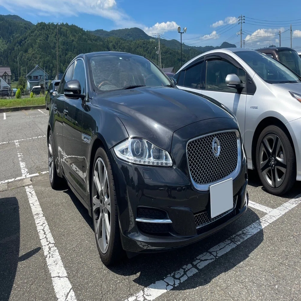 20代で外車を買うということ② 〜Jaguar XJの購入に至るまで〜｜ツカサ