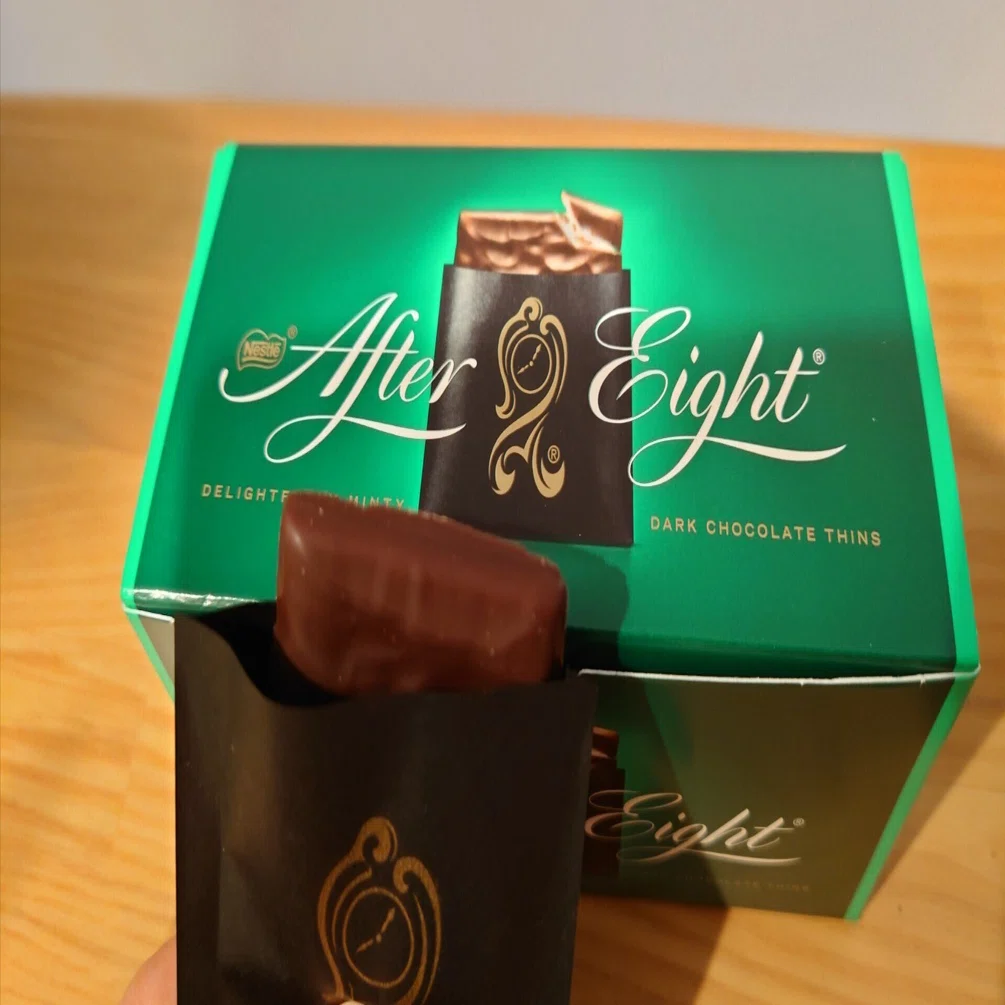 ミントチョコレート「アフターエイト」｜のぶこ