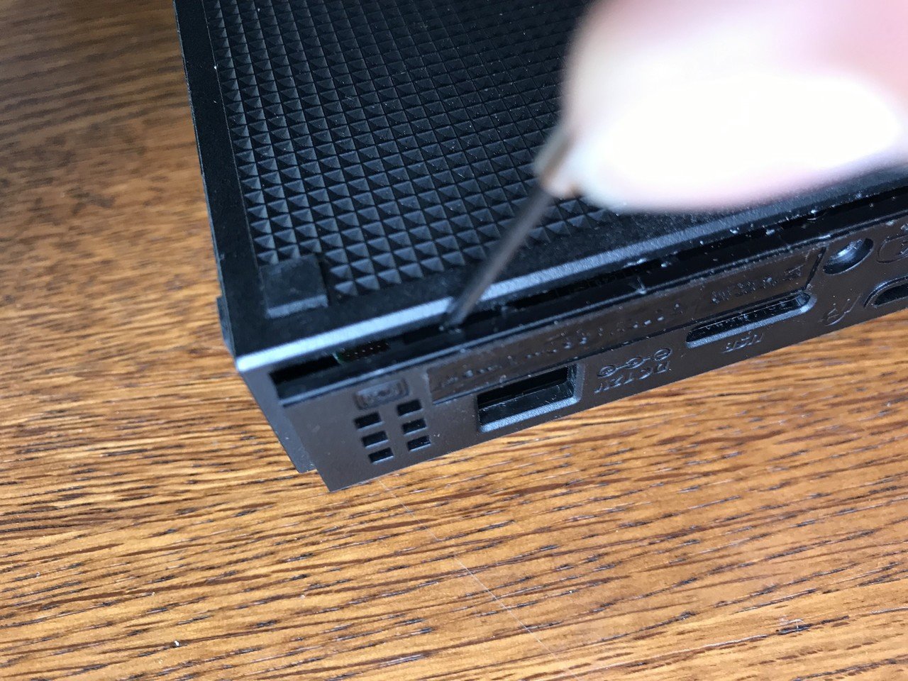 I-O DATA 外付けハードディスク(HDCZ-UT8KC)解体→HDD外付け I-O DATA 外付けハードディスク(HDCZ-UT8KC)解体→HDD外付け