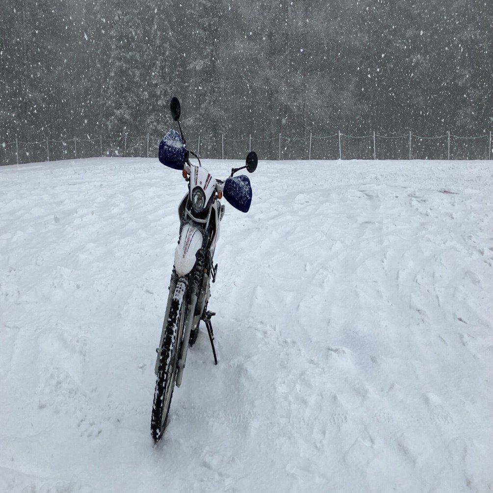 フルサイズオフロードバイク　スパイクタイヤ　年越し宗谷に最適 SUZUKI Vストローム250「2022-23北海道年越し宗谷岬ツーリング 装備編2