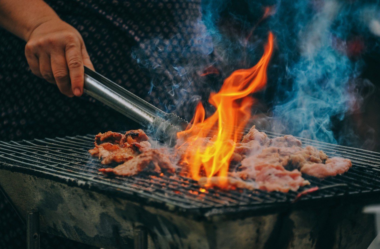 食と人の歴史大全 火の発見から現在の料理まで 食と人の歴史大全 火の発見から現在の調理まで | リンダ