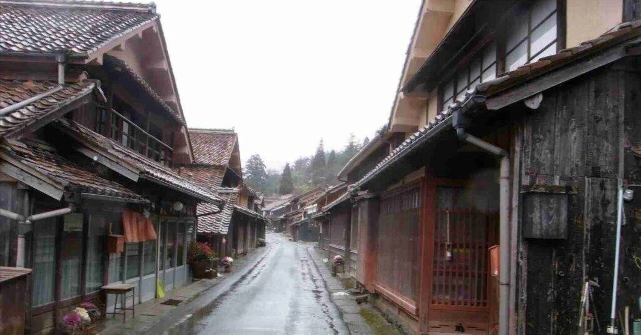 弁柄（べんがら）に興味もった時期に行った、岡山県高梁市吹屋町｜エルビーシステム