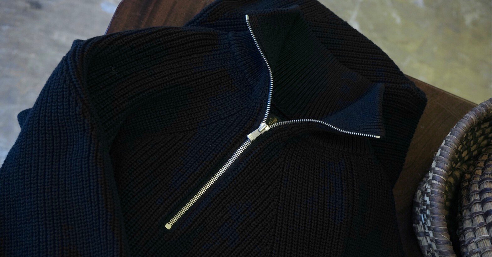 毎年人気の【BATONER】。SIGNATUREシリーズのハーフジップ型です。men 毎年人気の【BATONER】。SIGNATUREシリーズのハーフジップ型です。men