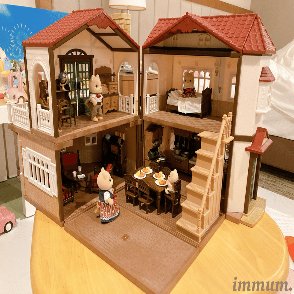 レア！　シルバニアファミリー　赤い屋根の大きなお家クラシックカラーフルセット＋ シルバニアファミリー】赤い屋根の大きなお家 クラシックカラーフル