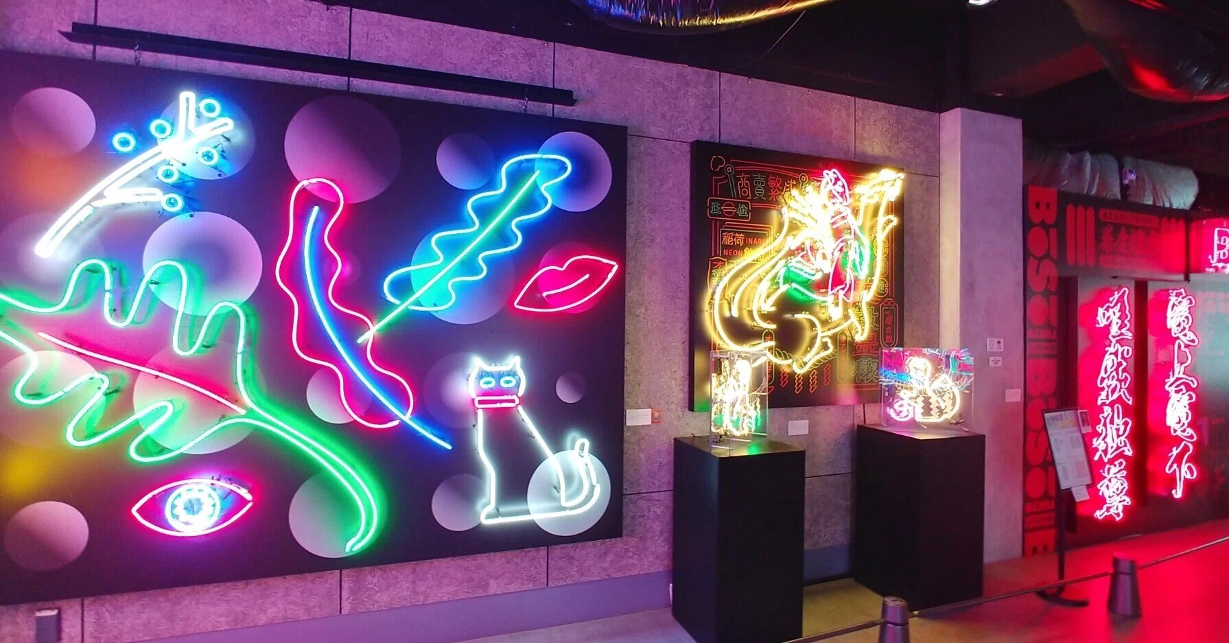 煌びやかに彩る個性豊かな燈火(ネオン)達ー「大ネオン展 -FIND NEW