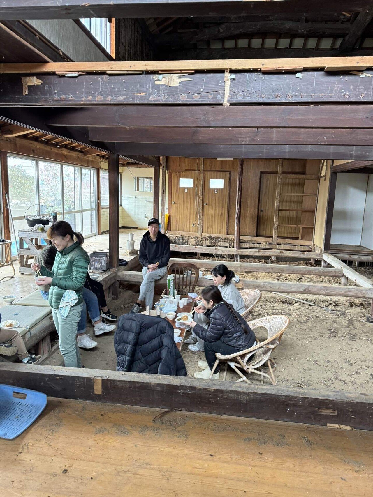 古民家の土間に三和土をつくる〜準備編〜｜ミツワヤスコ