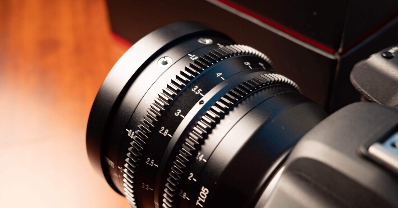 SLR Magic 35mm f/1.2 オールドレンズ シネマレンズ 低価格