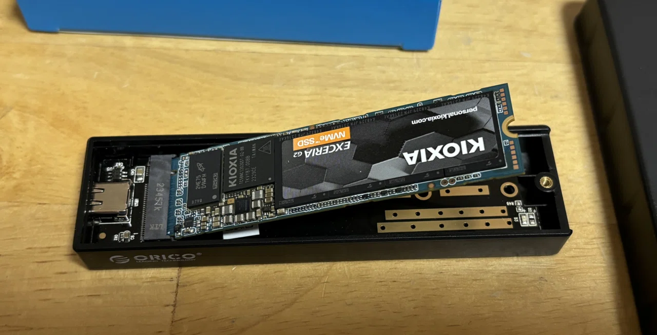 KIOXIA EXCERIA NVMe SSD ORICOケース付 KIOXIA EXCERIA NVMe SSD ORICOケース付