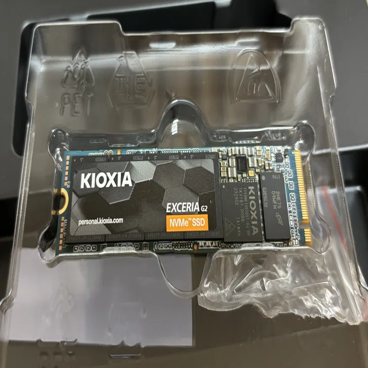 SSDケースを買って組み立てたらコスパ最高かもと思った｜makoto