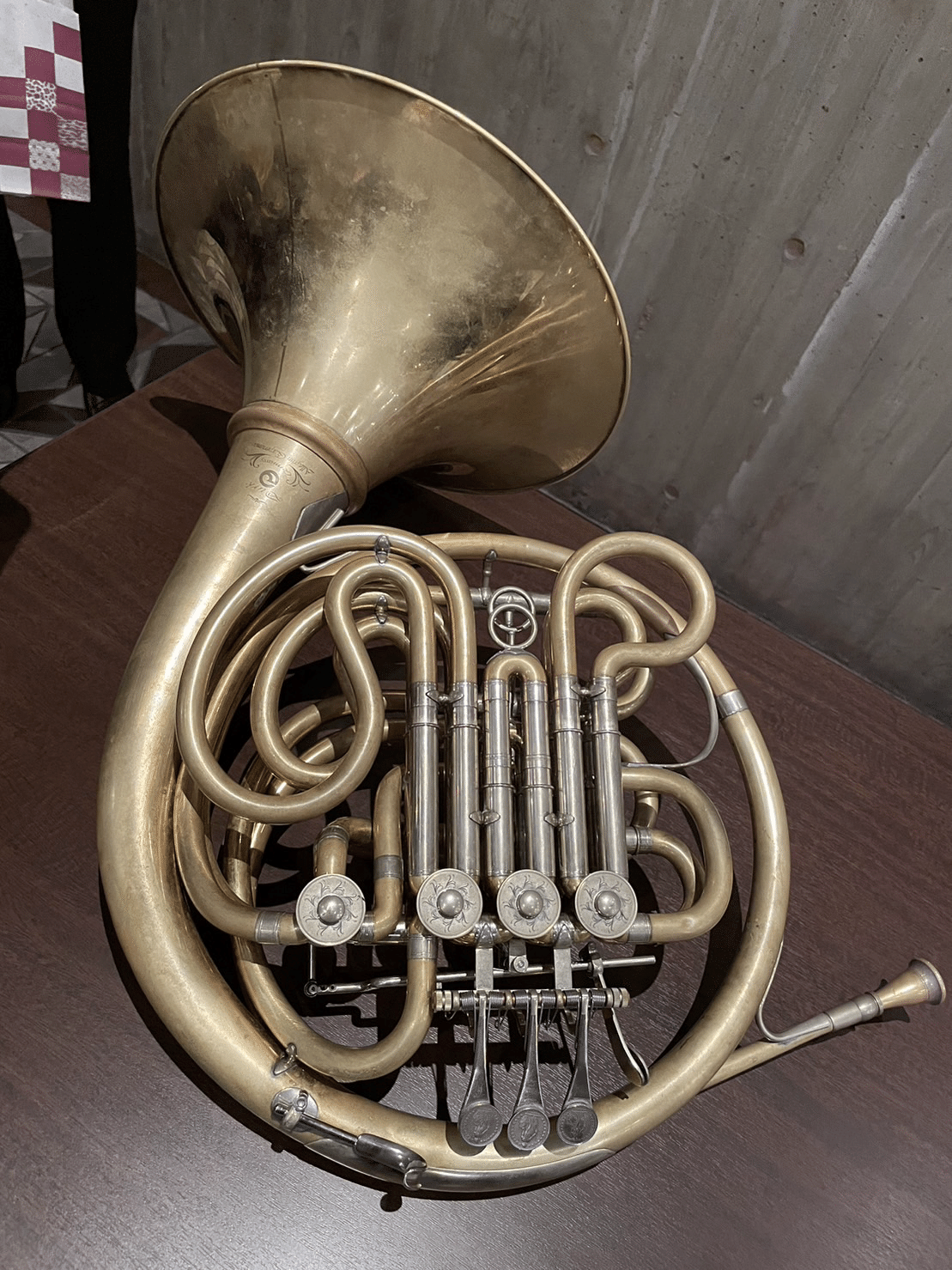 ホルン ディスカウント プロ使用で長年愛されている名器だそうです‼️ 