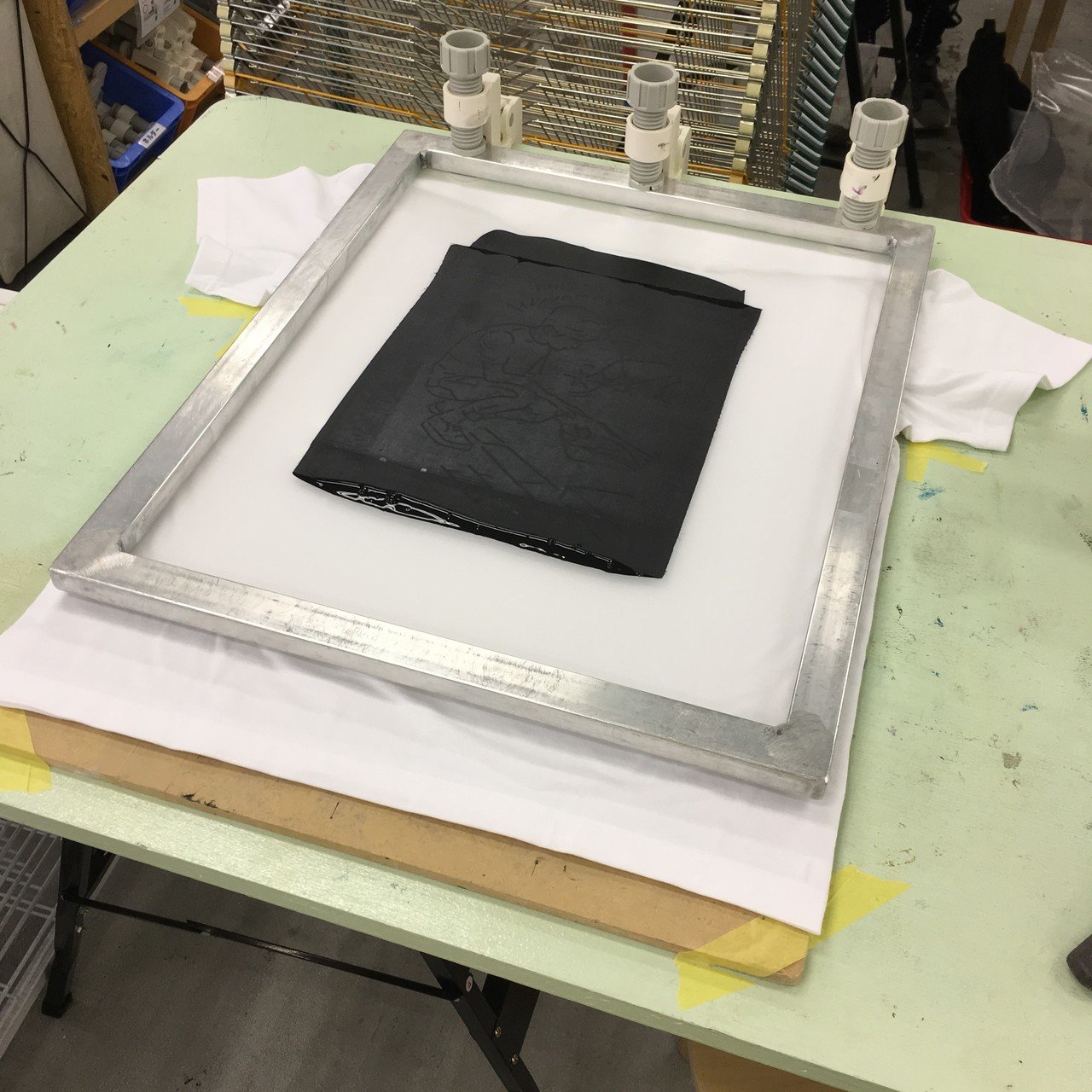 スタッフ用tシャツとして イラストがかわいかったのでシルクスクリーンで印刷してみました デザイナーによるデザイン解説ブログ Note スタッフ用tシャツとして イラストがかわいかったのでシルクスクリーンで印刷してみました デザイナーによるデザイン解説ブログ Note