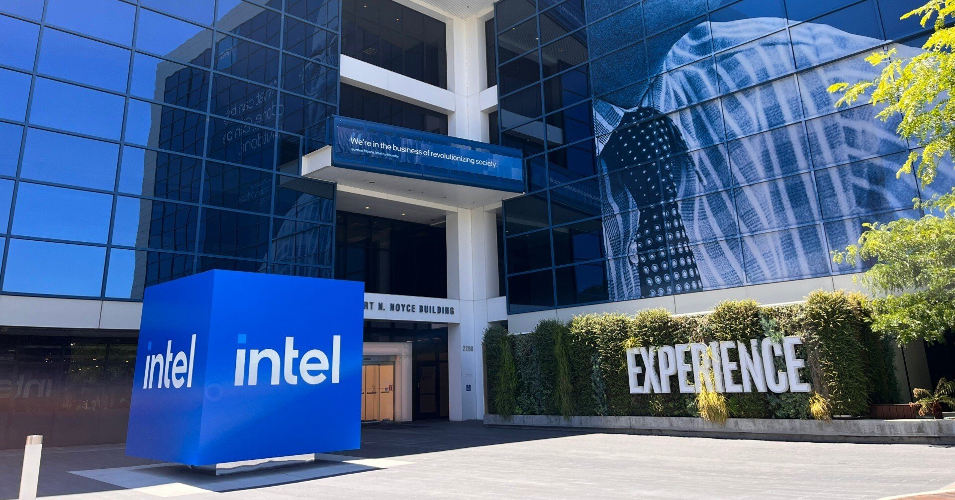 Intelの建物(ベイエリア)｜Hiro 2014