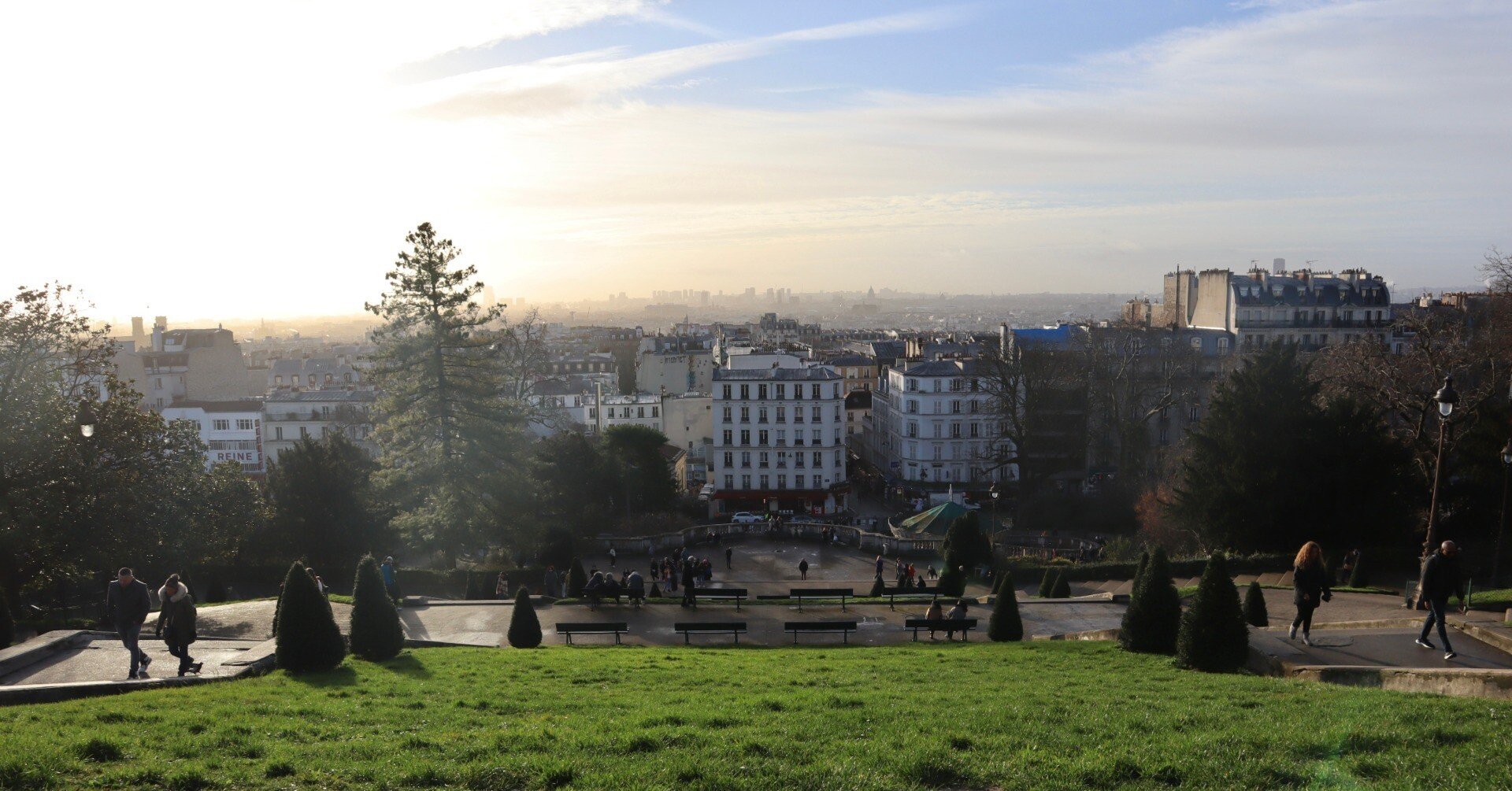 パリ散歩＠年明けのモンマルトルの丘｜Haruko | フランス政府公認