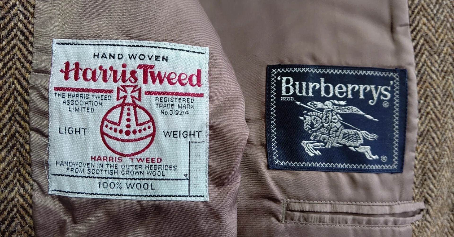 Burberrys🐎バーバリーのハリスツイードジャケットをレスキューした