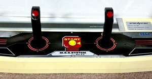 タニタ、「電脳戦機バーチャロン」用コントローラー「ツイン