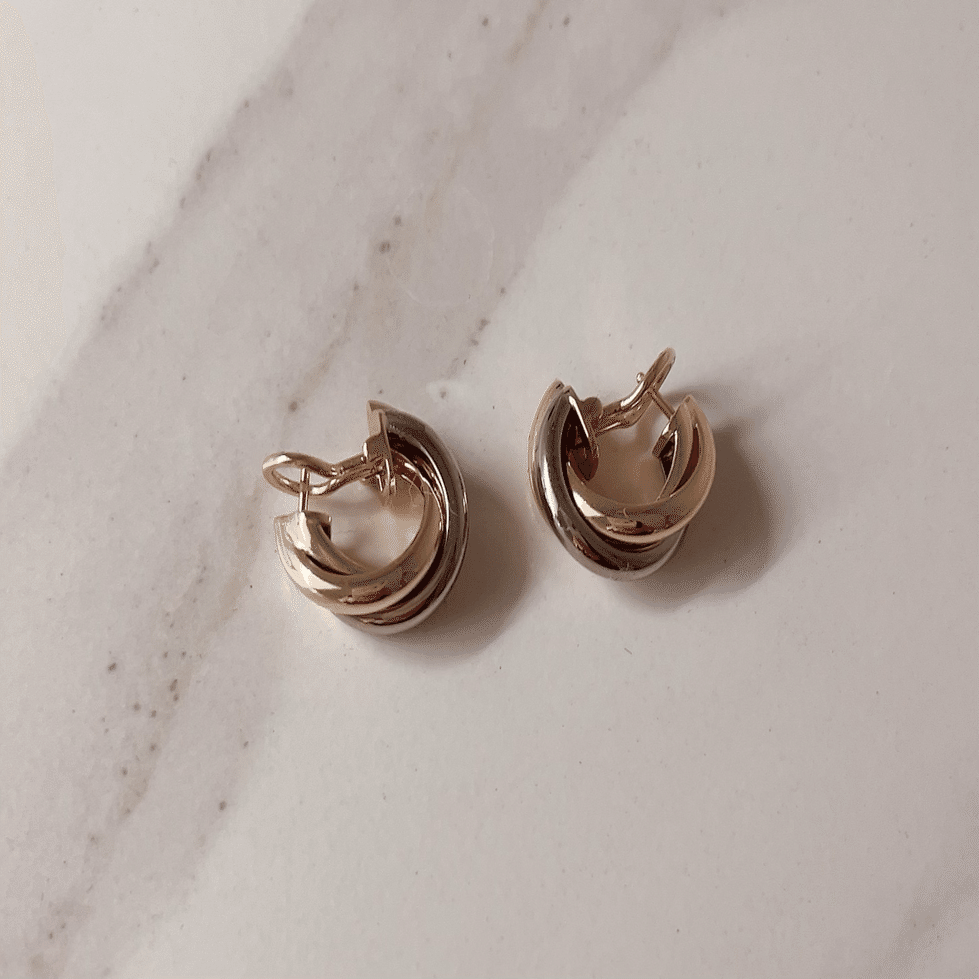 Cartier】四角いトリニティに一目惚れ/トリニティピアスの使い心地 ｜ellen