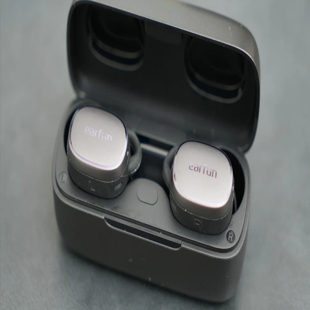 レビュー品】なかなか良いEarFun Free Pro3｜物欲名古屋人