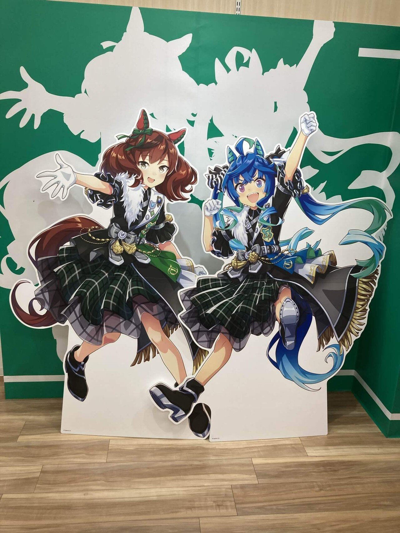 【ウマ娘5thライブ】YELL&NEWGATE ポスター&プレイマット ウマ娘5thライブ】YELL&NEWGATE ポスター&プレイマット ウマ娘