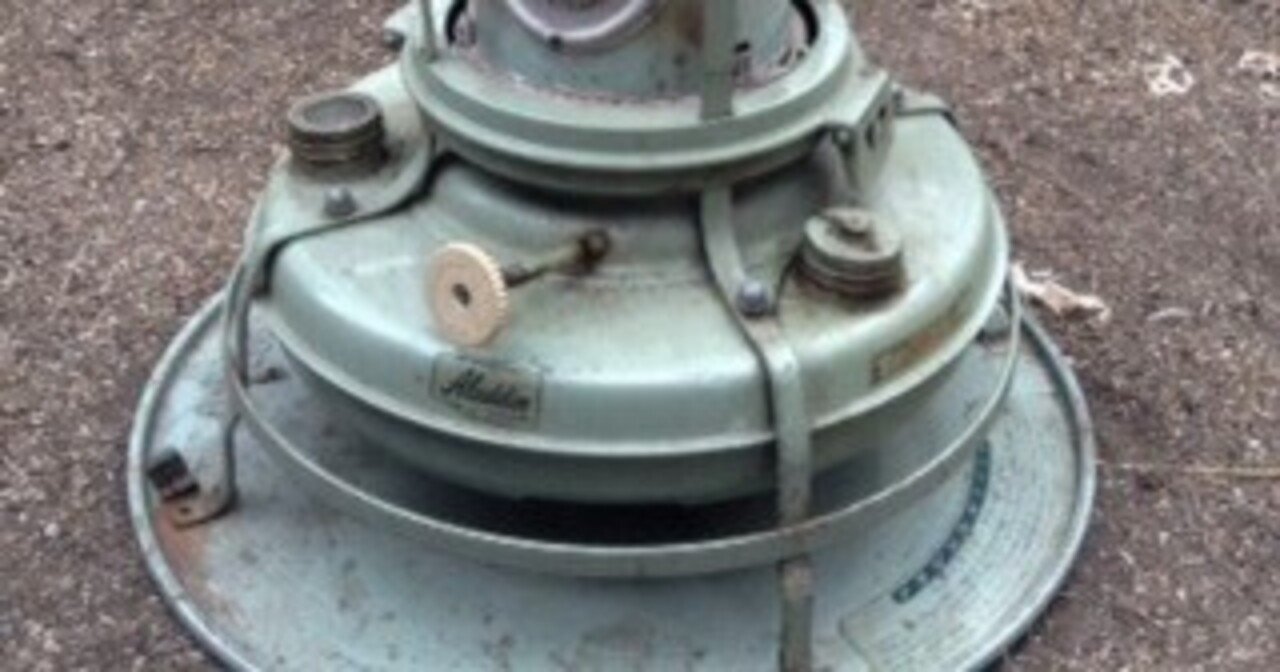 アラジンストーブ、メンテナンス済。 40年前のアラジンストーブをメンテナンスした｜森のテロル